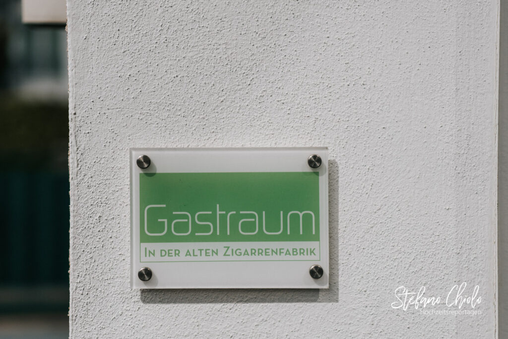 Gastraum in der alten Zigarrenfabrik Hochzeitslocation Köln Sülz