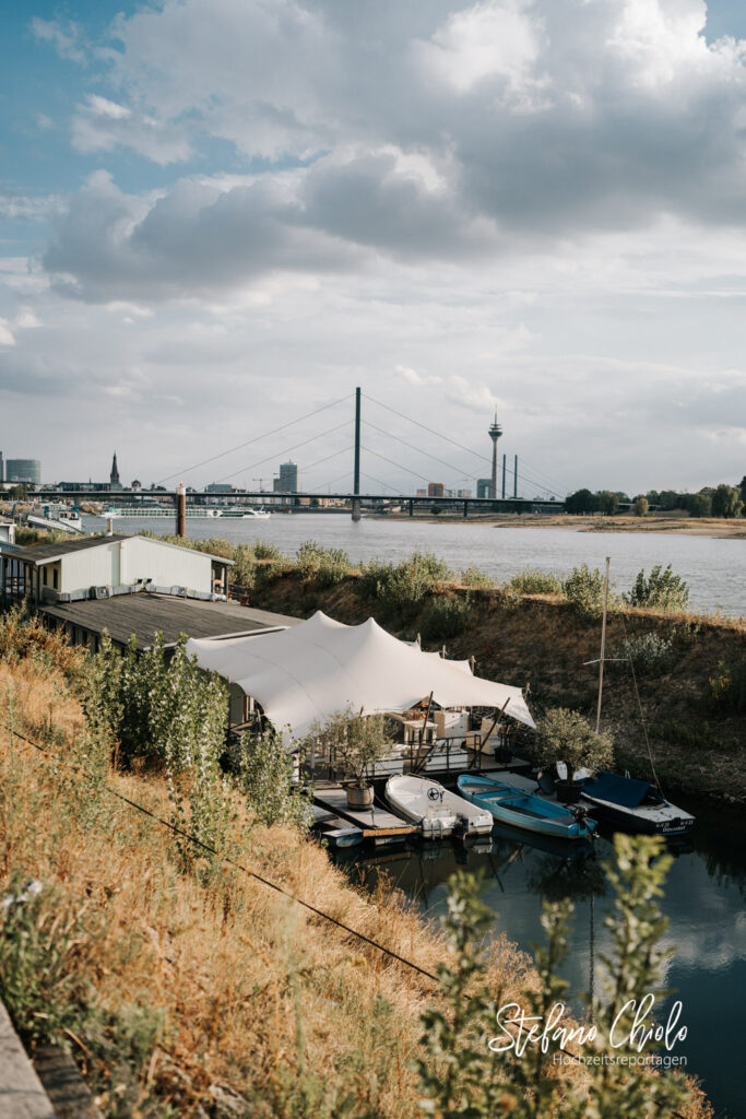 Hausboot No1 Düsseldorf Hochzeitslocation