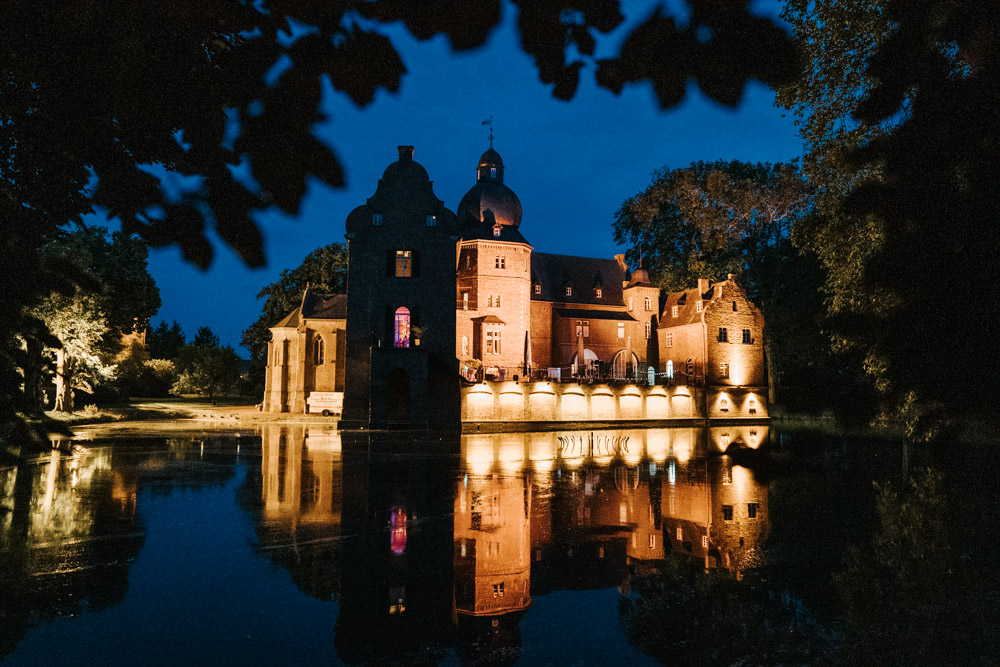 DIY Hochzeit auf Burg Bergerhausen Hochzeitsfotograf Kerpen