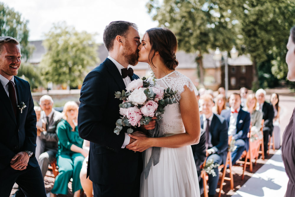 DIY Hochzeit auf Burg Bergerhausen Hochzeitsfotograf Kerpen