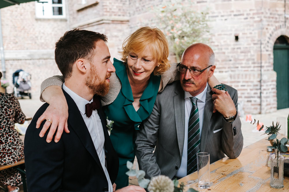 DIY Hochzeit auf Burg Bergerhausen Hochzeitsfotograf Kerpen