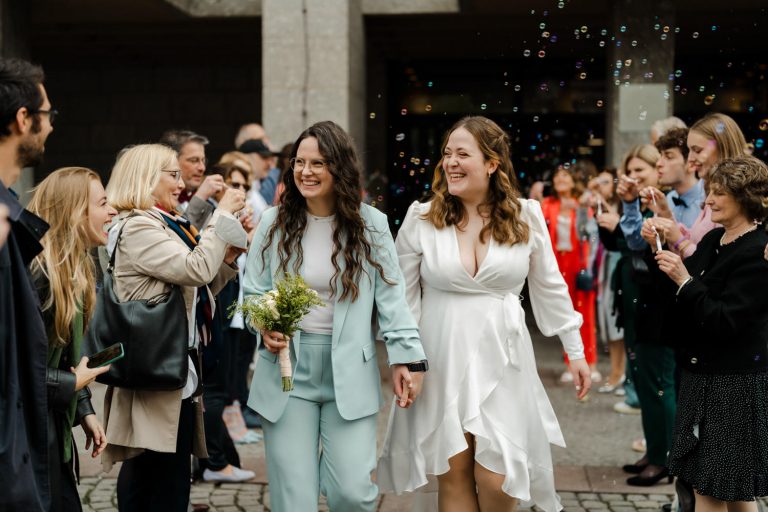 Queere Hochzeit in Köln lgbtqia+friendly Hochzeitsfotograf