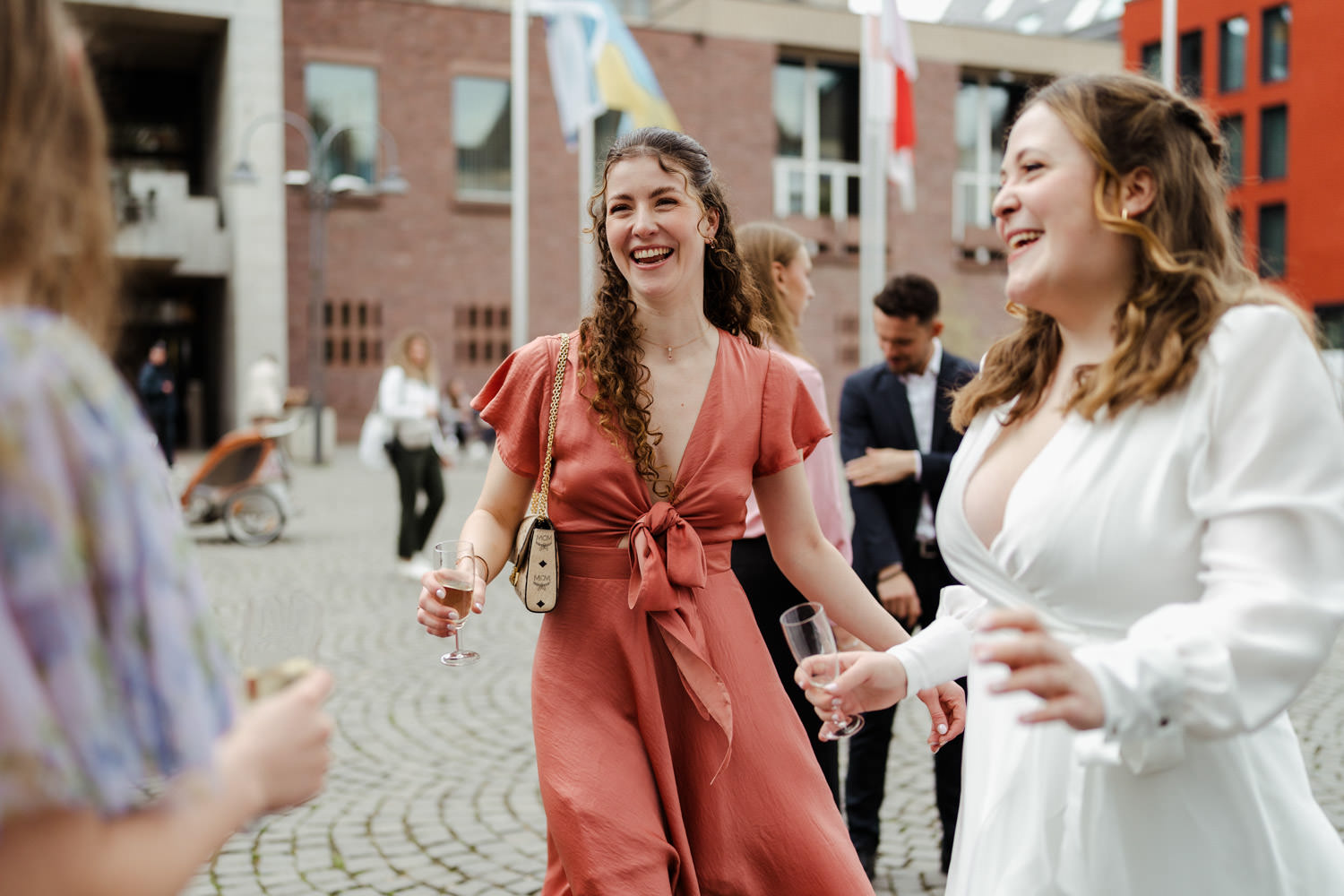 Queere Hochzeit in Köln lgbtqia+friendly Hochzeitsfotograf