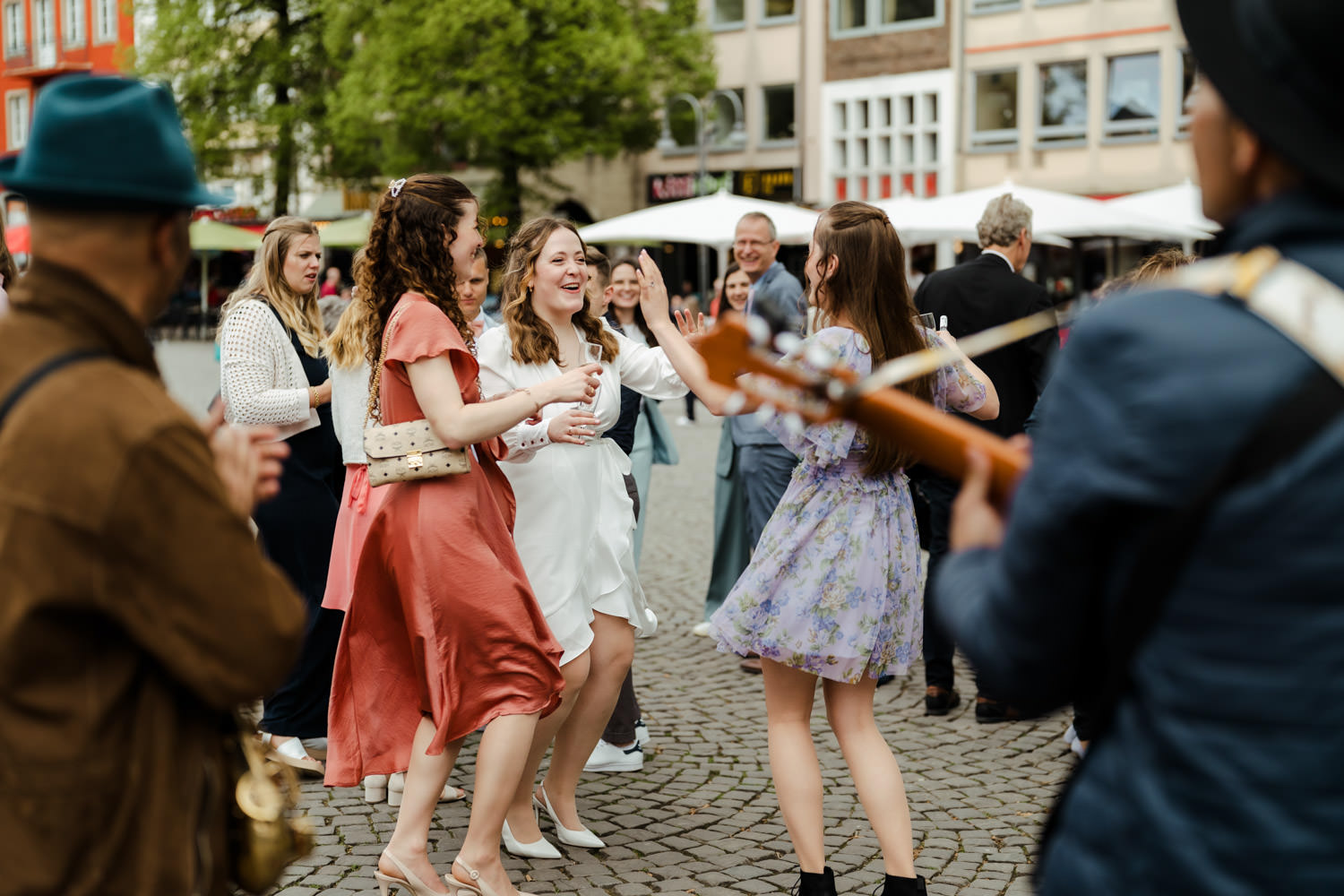 Queere Hochzeit in Köln lgbtqia+friendly Hochzeitsfotograf